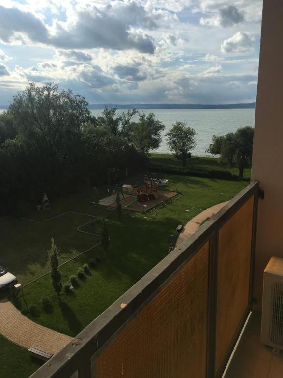 Milan Apartmanok Siofok Bagian luar foto
