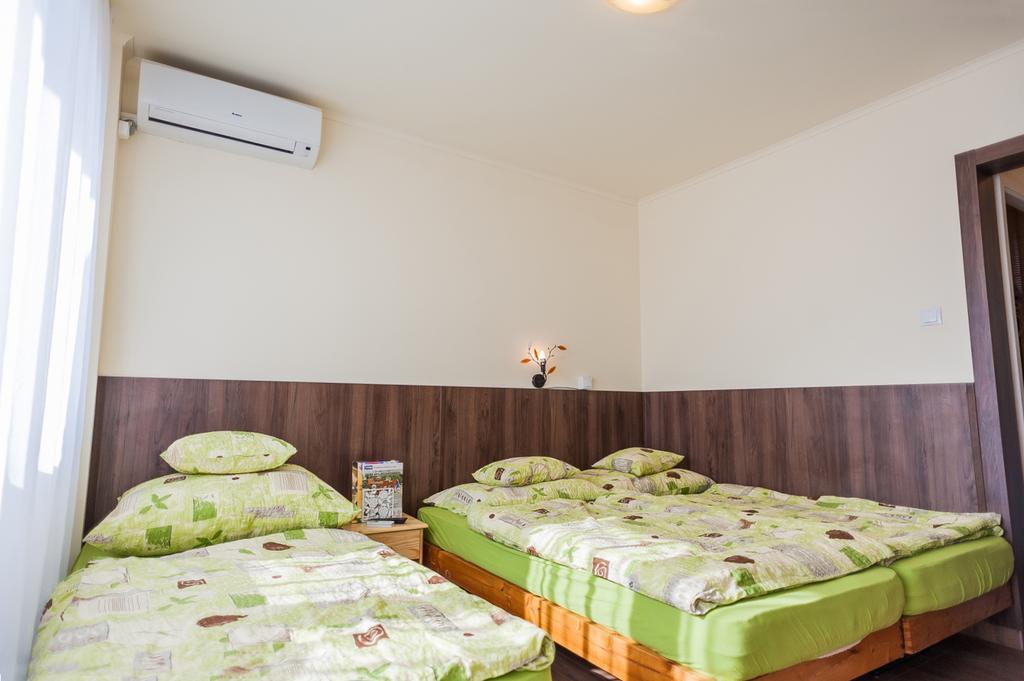 Milan Apartmanok Siofok Bagian luar foto