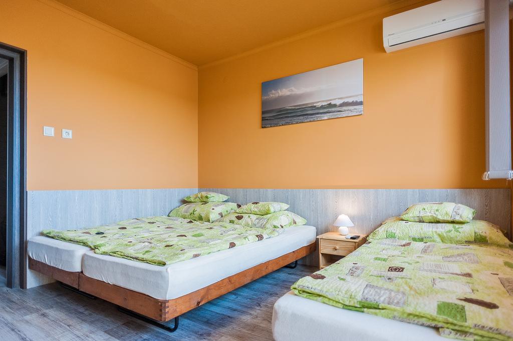 Milan Apartmanok Siofok Bagian luar foto